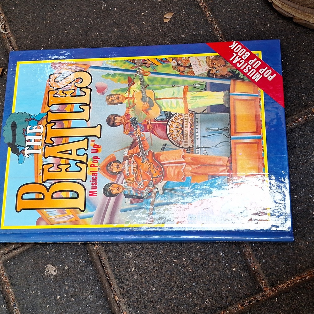 1985 "The Beatles" Musical pop up